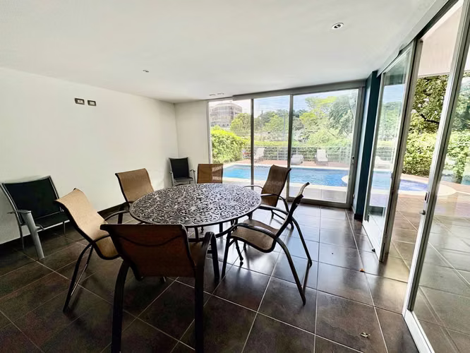 LOS LAURELES-ESCAZU! LUJOSO Y AMPLIO APARTAMENTO DE 260m2 / 3 HABITACIONES + SERVICIO - Imagen 14