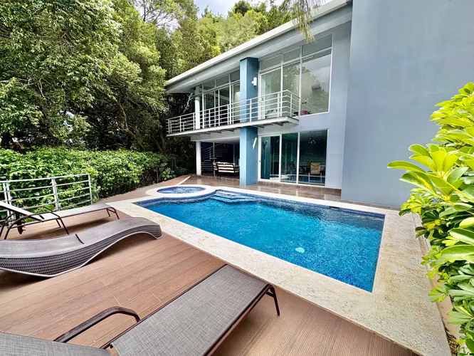 LOS LAURELES-ESCAZU! LUJOSO Y AMPLIO APARTAMENTO DE 260m2 / 3 HABITACIONES + SERVICIO - Imagen 12