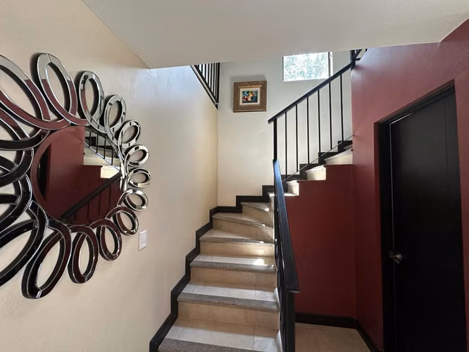 Alquiler de casa esquinera en condominio Santa Ana Hills con muebles - Imagen 9