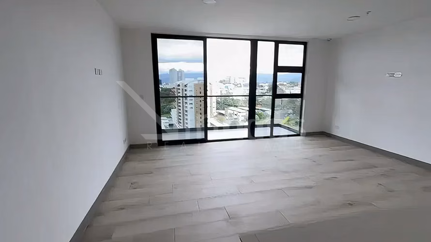 Venta de apartamento en torre en Sabana