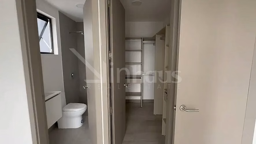Venta de apartamento en torre en Sabana