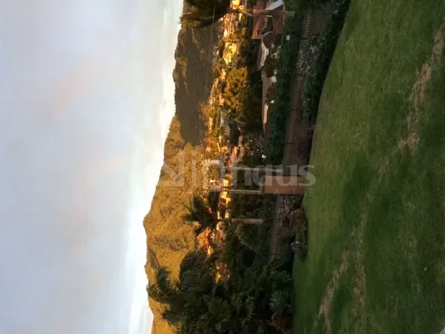 id 40119 Exclusiva residencia en venta – Colinas de Montealegre