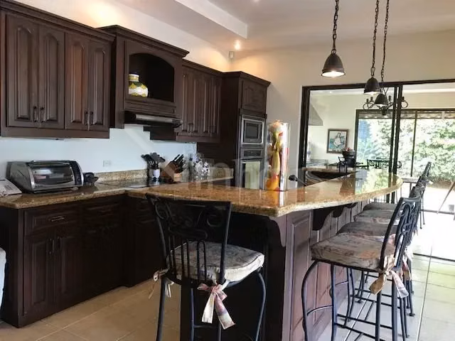 id 40119 Exclusiva residencia en venta – Colinas de Montealegre