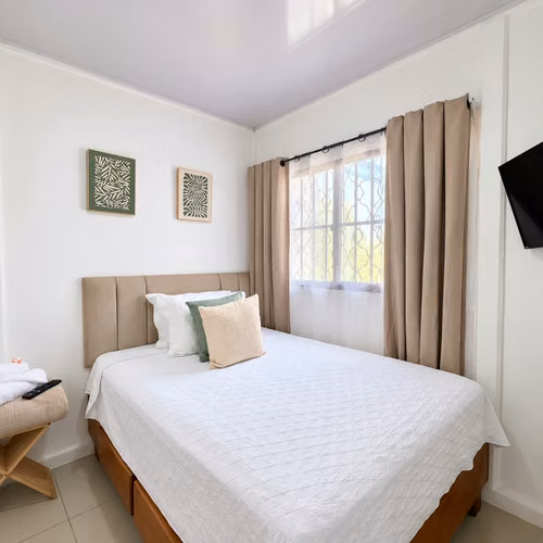 Propiedad comercial en venta en Liberia | 6 locales y 2 apartamentos  - Imagen 13