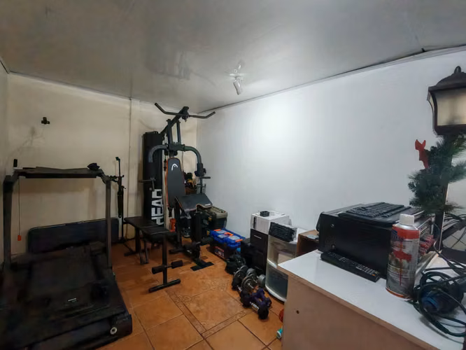 VENTA DE CASA RECIÉN REMODELADA EN DESAMPARADOS, ALAJUELA