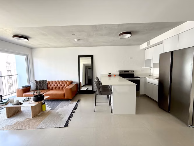 Oportunidad lujoso apartamento en alquiler Khaya 2 habs amoblado 2 baños $1500usd