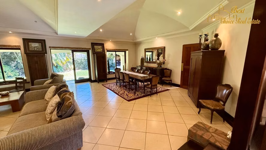 Venta Casa Heredia Ciudad Cariari | Amplio Jardín y Garaje para 4 Vehículos - Imagen 4