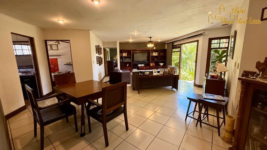 Venta Casa Heredia Ciudad Cariari | Amplio Jardín y Garaje para 4 Vehículos - Imagen 5