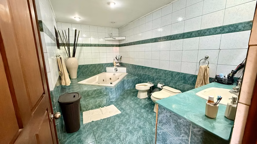 Venta Casa Heredia Ciudad Cariari | Amplio Jardín y Garaje para 4 Vehículos - Imagen 12