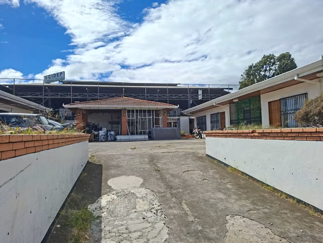 Propiedad 1.820 m² en La Rivera de Belén