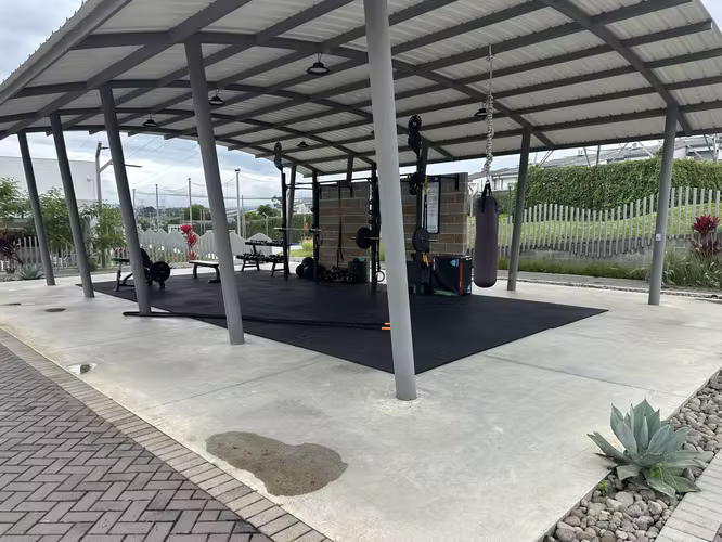 CONDOMINIO NUEVO EN GUACHIPELIN - Imagen 20