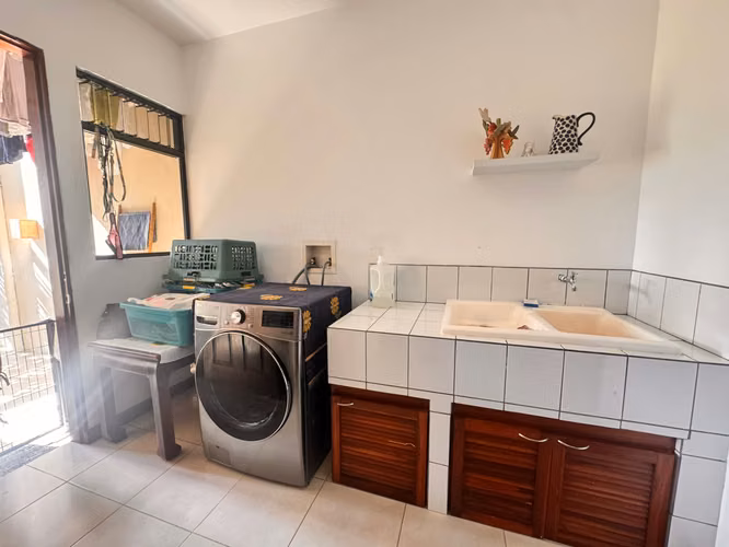 ID 41838 En venta casa de 3 plantas en Condominio en la zona de Pinares - Imagen 16