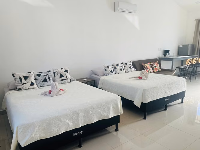 Venta de hotel en el Centro de Tamarindo con distancia caminable a la playa - Imagen 10