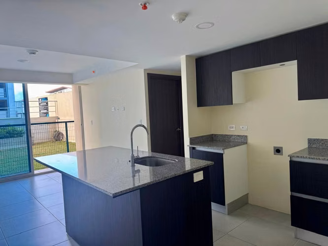 Se vende apartamento en el corazón de San Pedro - Imagen 3
