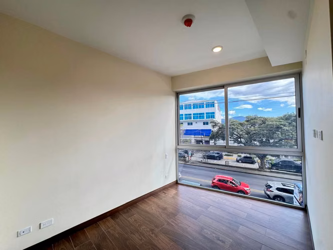 Se vende confortable apartamento en el corazón de San Pedro - Imagen 10