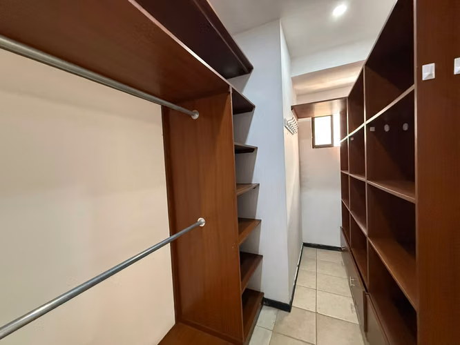 Venta de casa en condominio en Piedades de Santa Ana - Imagen 8