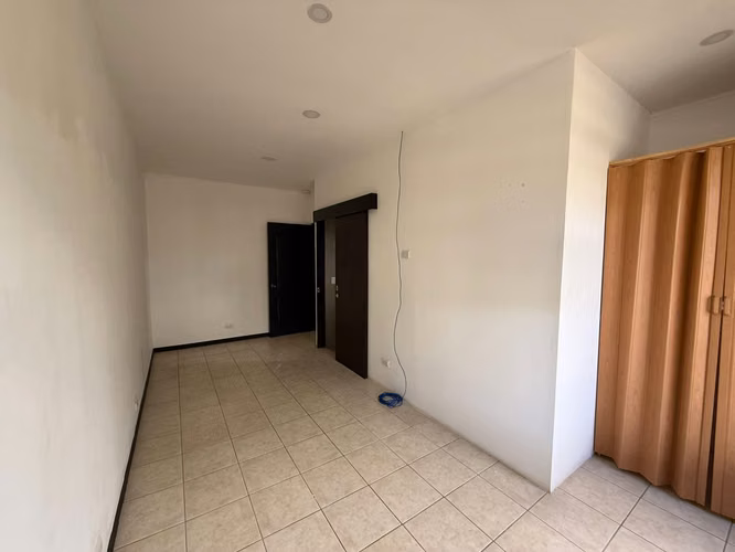 Venta de casa en condominio en Piedades de Santa Ana - Imagen 6