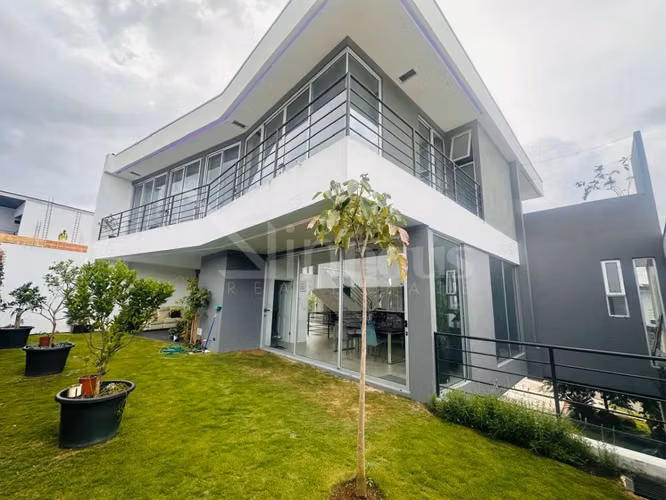 id 41852 Hermosa Casa en Condominio con patio amplio