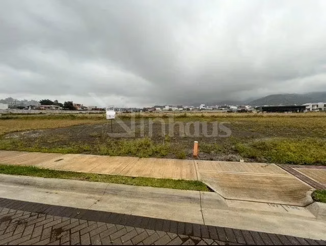 id 40923 Lote en Condominio Nuevo, Lomas de Ayarco, Curridabat