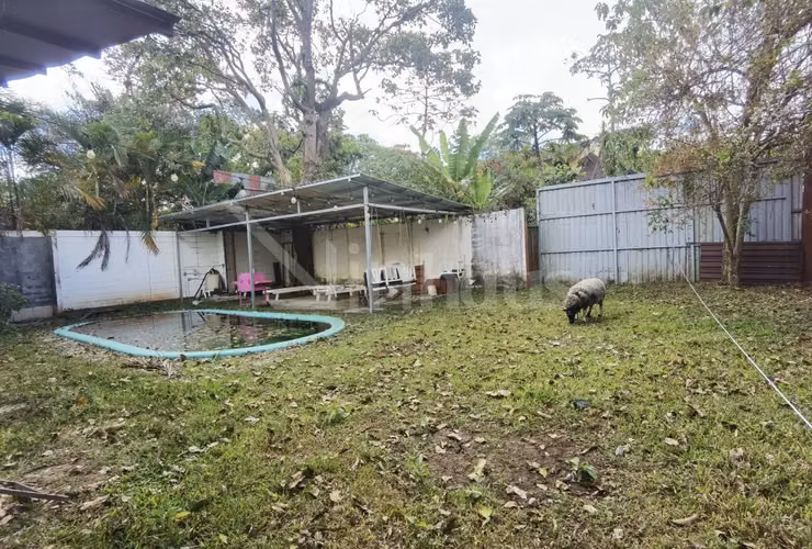 id 41775 Venta de terreno con 3 aptos y una casa - Curridabat