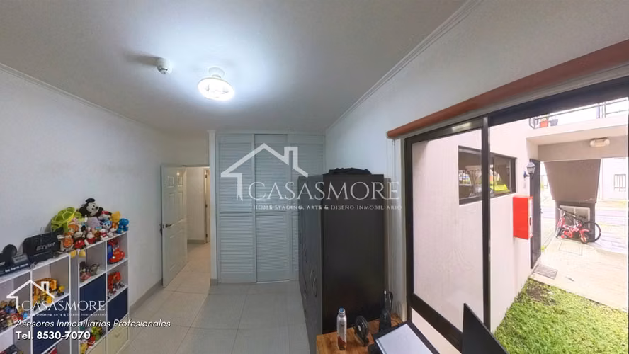 VENTA APARTAMENTO CONDOMINIO FRANCISCO DE HEREDIA 1ER NIVEL CON PATIO