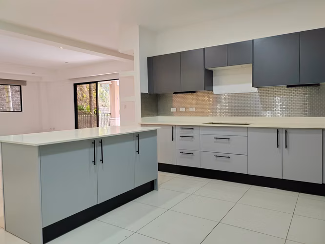 Apartamento en alquiler en Santa Ana en Vianona moderno con linea blanca - Imagen 4