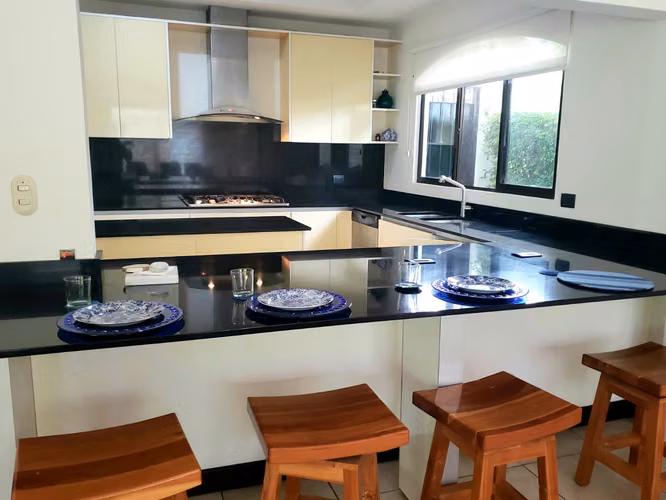 En venta bellísima casa en Santa Ana Pozos. MP 25-167