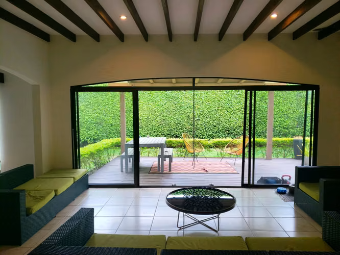 En venta bellísima casa en Santa Ana Pozos. MP 25-167