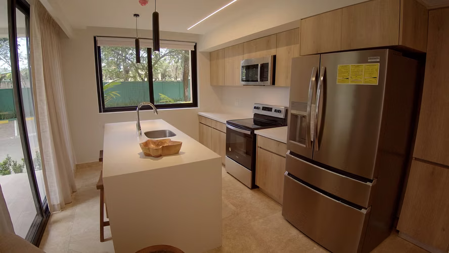 Apartamento de 2 habitaciones y 2 baños con vistas al mar - Imagen 15