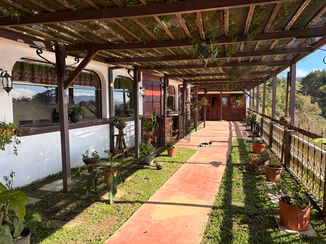 Casa con Excelentes Vistas en Palo Verde del Guarco