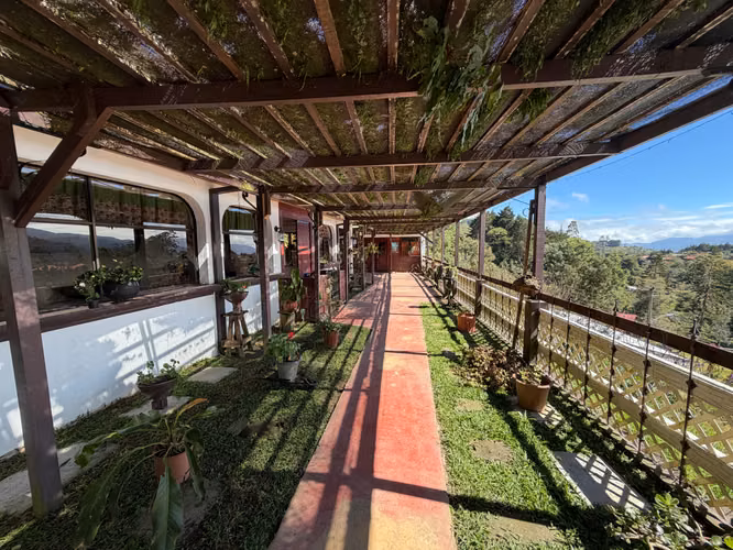 Casa con Excelentes Vistas en Palo Verde del Guarco