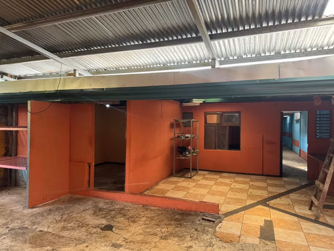 Venta de propiedad de uso mixto para remodelar, Heredia - Imagen 13