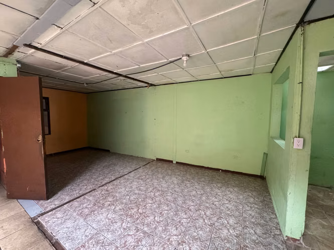 Venta de propiedad de uso mixto para remodelar, Heredia - Imagen 9