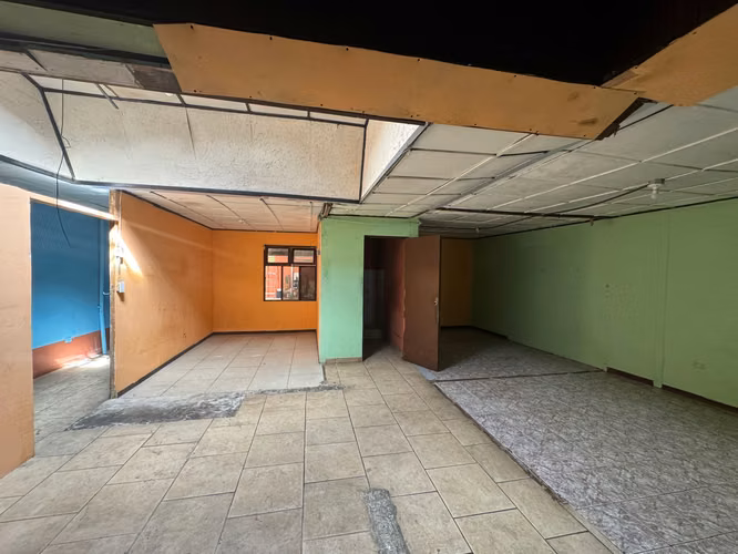 Venta de propiedad de uso mixto para remodelar, Heredia - Imagen 8