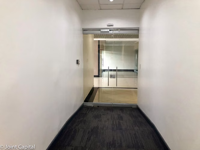 Alquiler Oficina 334 m² en Oficentro - San Rafael, Escazú - Imagen 2