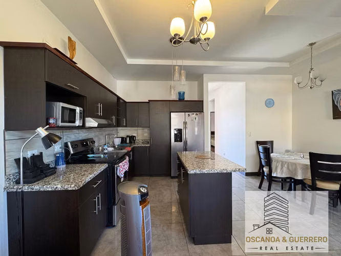 Venta de Casa Amueblada en Grecia, Condominio