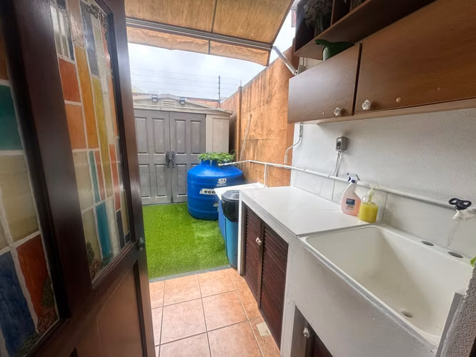 Casa en condominio en venta, Curridabat ID 25633 KA
