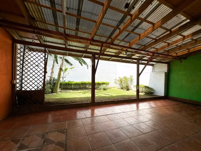 Venta de casa en Lomas de Ayarco Sur, Curridaba - Imagen 6