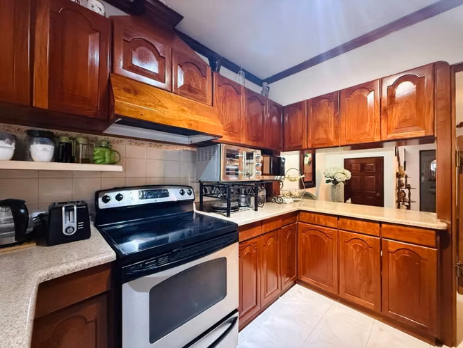 Venta de casa en condominio en la Uruca