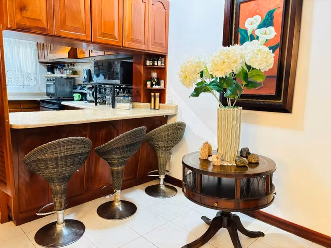Venta de casa en condominio en la Uruca
