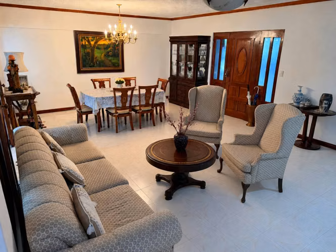 Venta de casa en condominio en la Uruca