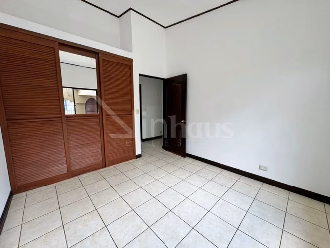 id # 41877 Casa en Venta - Estancia Antigua
