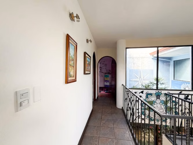 Venta de casa en condominio en San Pablo de Heredia