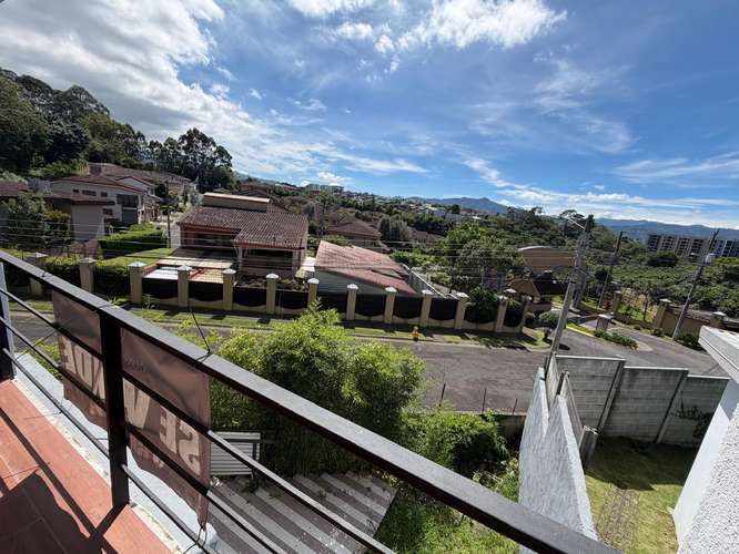 Casa moderna de 2 años con vista a las montañas – Condominio Rialto, Montes de Oca - Imagen 12