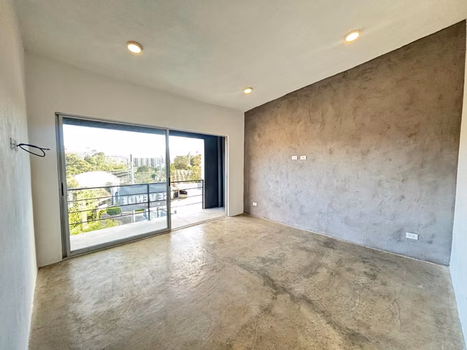  Se Vende Amplia Casa en Condominio Rialto 