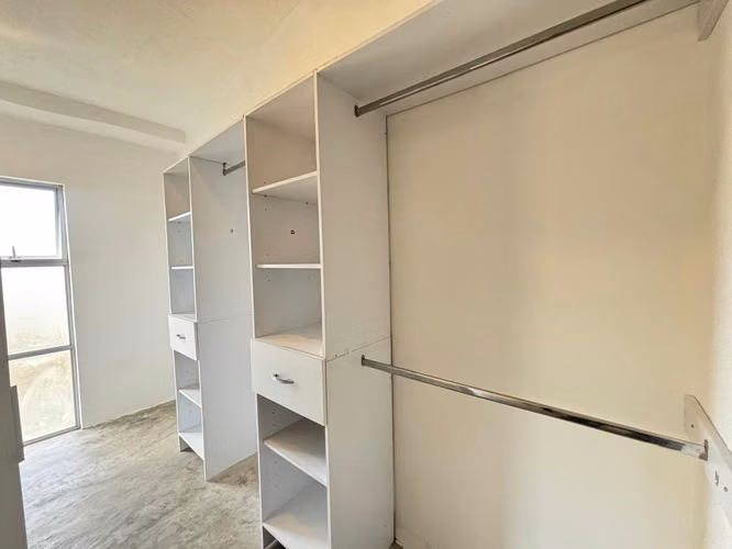  Se Vende Amplia Casa en Condominio Rialto 
