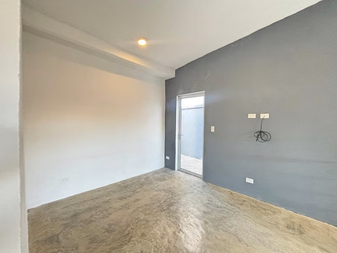  Se Vende Amplia Casa en Condominio Rialto 