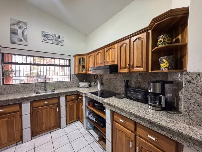 Venta de casa independiente en Poás de Alajuela