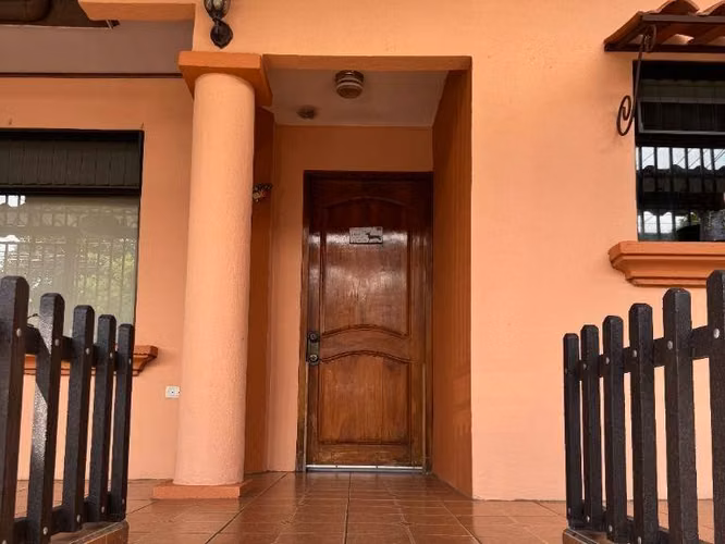 Venta de casa independiente en Poás de Alajuela