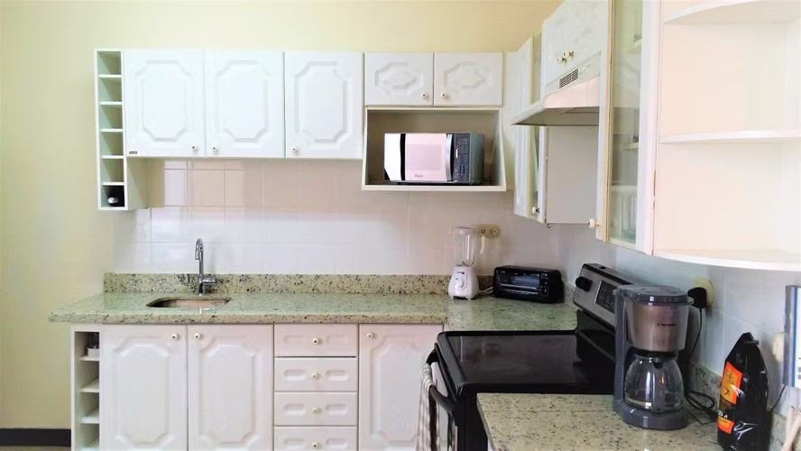 CASA EN ESCAZU CON MUEBLES - Imagen 15